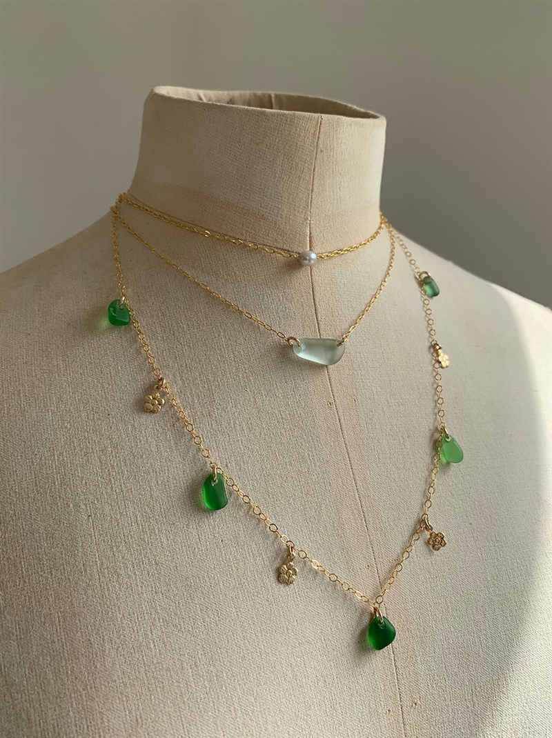 Sea glass & flowers necklace