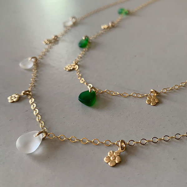 Sea glass & flowers necklace