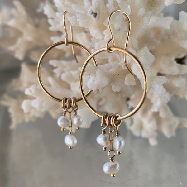 Reef Hoop & Pearl earrings