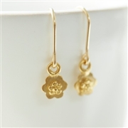 Tiny flower earrings